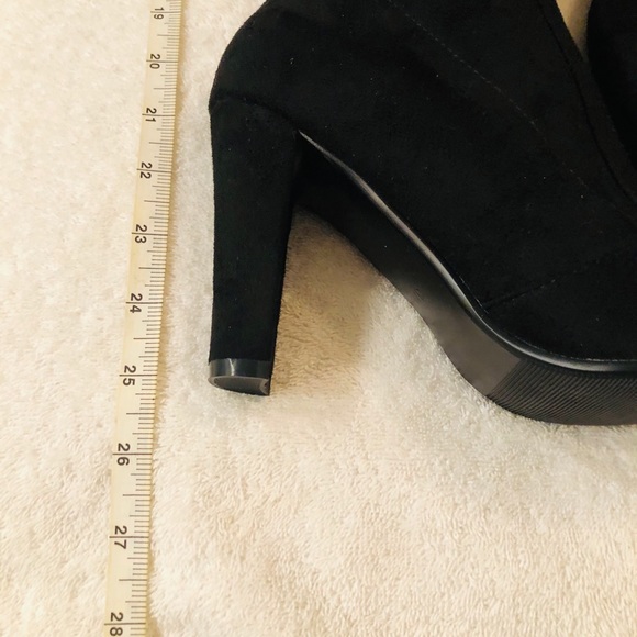 Over The Knee Boots 6-6.5 - Picture 9 of 12